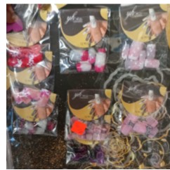 UÑAS POSTIZAS