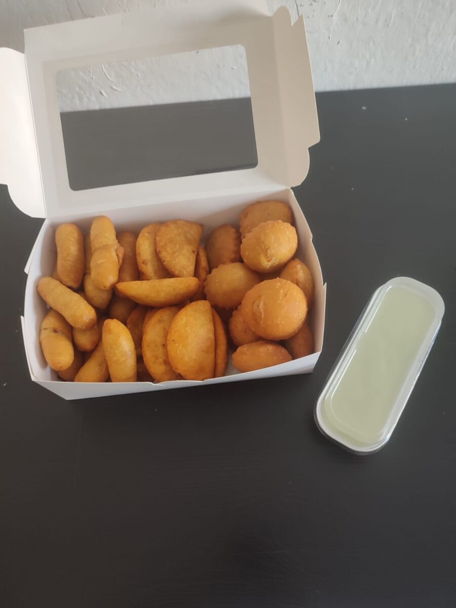 Mini combo tequeños y pastelitos