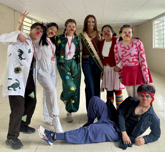 Servicio de entretenimiento de payaso